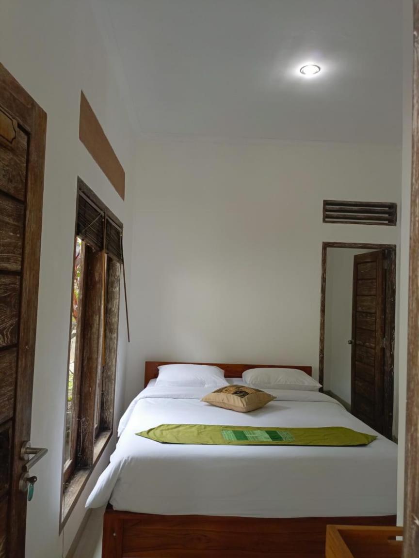 Araminth Guest House And Spa Lovina Exteriör bild